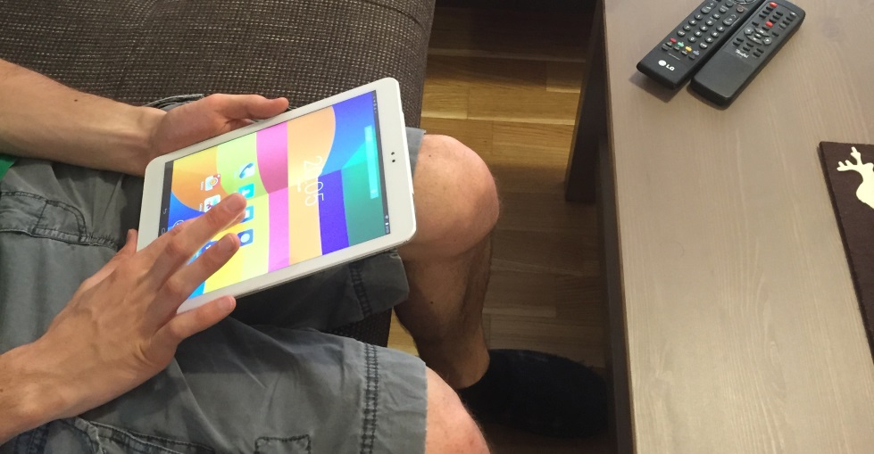 Das Cube auf dem Schuhschrank