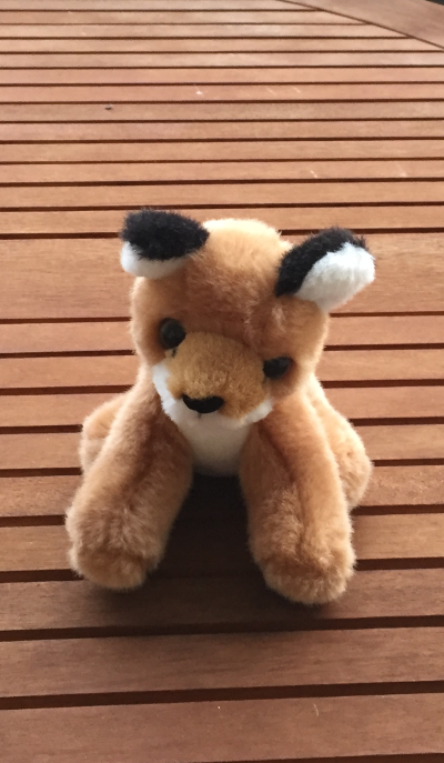 Der Kuscheltierfuchs wie Ihn jedes Neugeborene in Nurzen bekommt